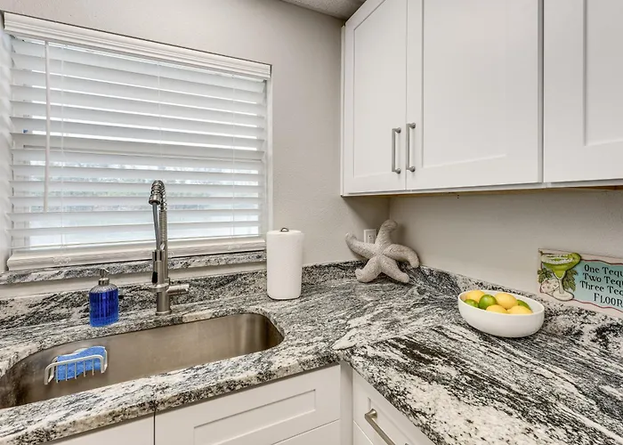 Steps To Beach! Charming Indian Shores Vakantiehuis Clearwater Beach