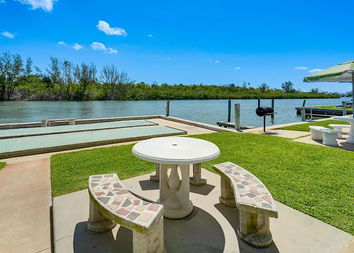 Vakantiehuis Steps To Beach! Charming Indian Shores Clearwater Beach